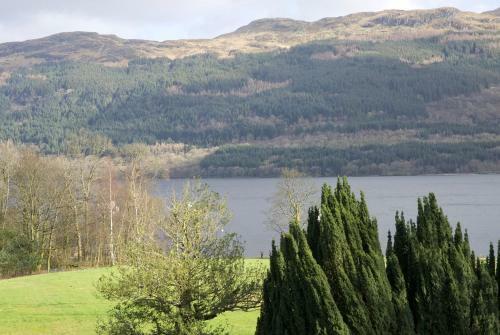 The Tarbet Hotel