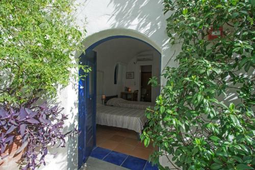 Hostal Guest House Pitsinades