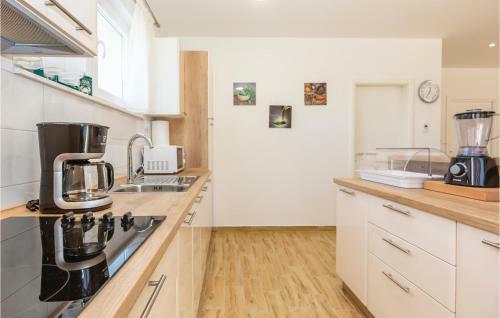 Three-bedroom Holiday Home In Lovrec
