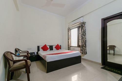 Hostal Oyo 10753 Hotel Triund Regency