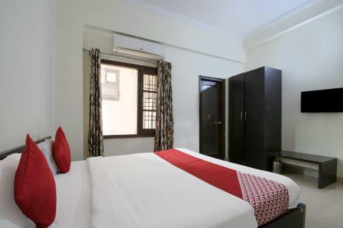 Hostal Oyo 10753 Hotel Triund Regency