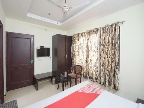 Hostal Oyo 10753 Hotel Triund Regency