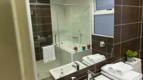 Hotel Encorp Marina Suites By Iconic Bliss