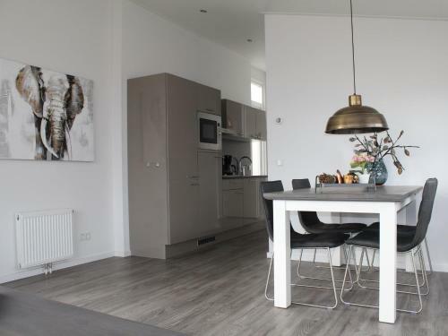 Holiday Home Green Resort Mooi Bemelen-3
