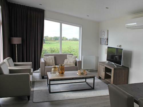 Holiday Home Green Resort Mooi Bemelen-3