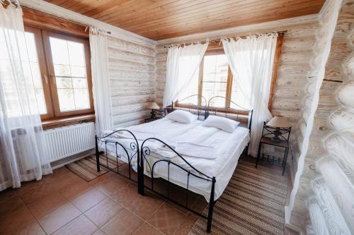 Eco-village Uhnovgrad