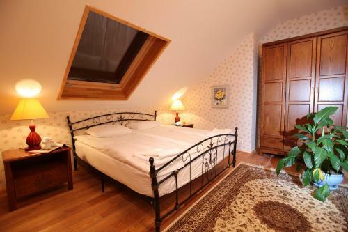 Eco-village Uhnovgrad