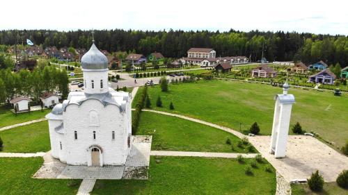 Eco-village Uhnovgrad