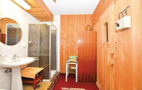 Two-bedroom Apartment In Portoroz