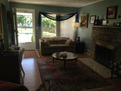 Cozy Cottage Bargersville Indiana