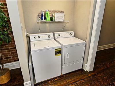 Newly Renovated 4bdrm/3ba, Sleeps 10