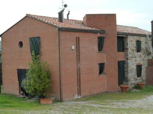Montegabbione Apartment Sleeps 6