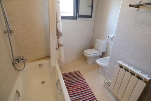 Blanes Villa Sleeps 8 Pool Air Con Wifi