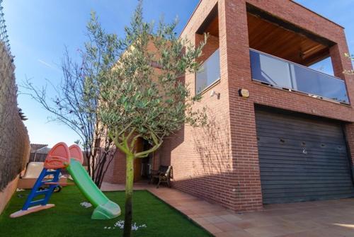 Blanes Villa Sleeps 8 Pool Air Con Wifi