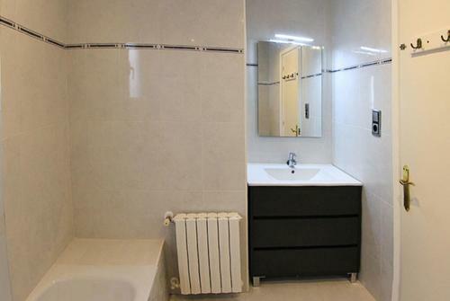 Les Cabanyes Villa Sleeps 6 Pool Wifi