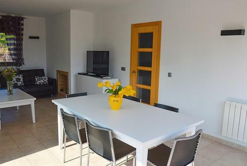 Les Cabanyes Villa Sleeps 8 Pool Air Con Wifi