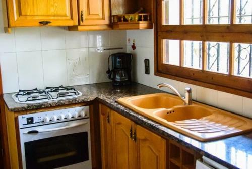 Caules Villa Sleeps 8 Pool Wifi