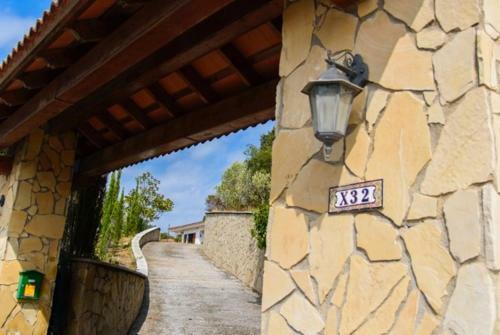 Caules Villa Sleeps 8 Pool Wifi