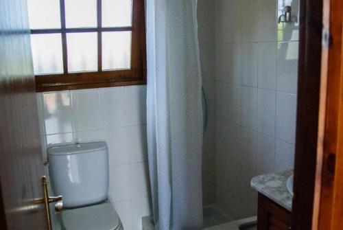 Caules Villa Sleeps 8 Pool Wifi