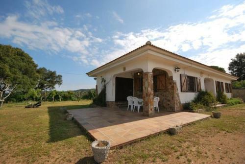 Caules Villa Sleeps 8 Pool Wifi