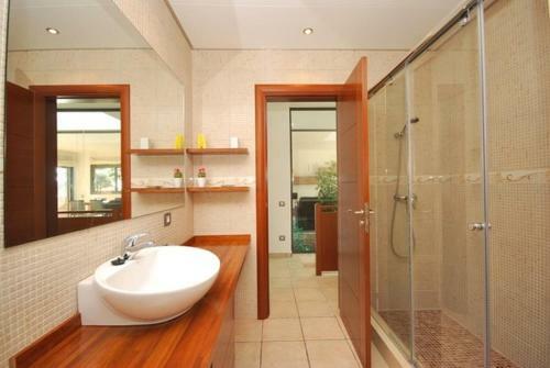 Caules Villa Sleeps 6 Pool Wifi