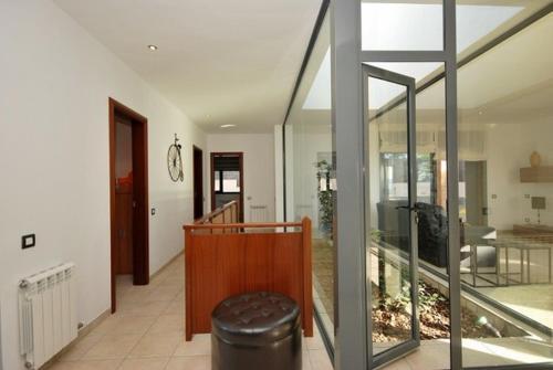 Caules Villa Sleeps 6 Pool Wifi