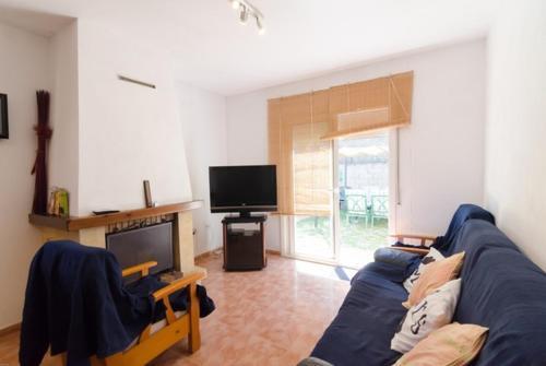 Caules Villa Sleeps 6 Pool