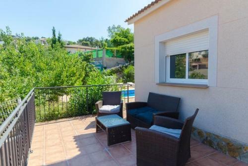Caules Villa Sleeps 6 Pool