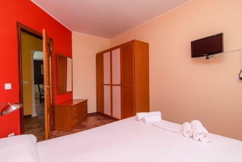 Caules Villa Sleeps 10 Pool Wifi