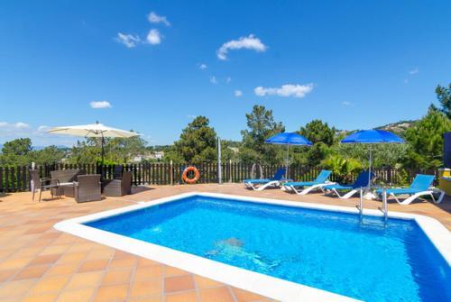 Caules Villa Sleeps 10 Pool Wifi