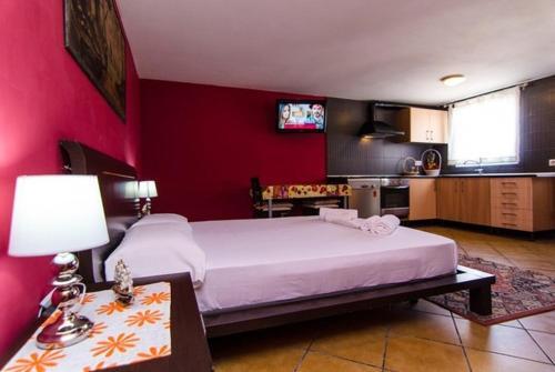 Caules Villa Sleeps 10 Pool Wifi