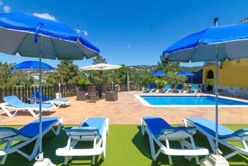 Caules Villa Sleeps 10 Pool Wifi