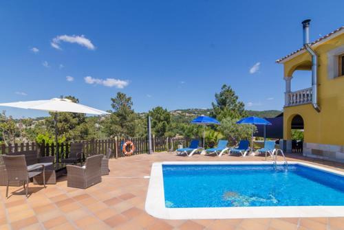 Caules Villa Sleeps 10 Pool Wifi