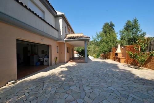 Caules Villa Sleeps 6 Pool