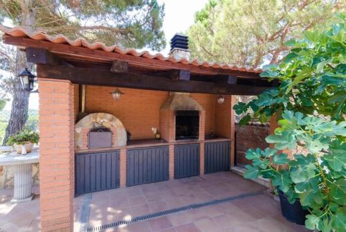 Caules Villa Sleeps 10 Pool Wifi
