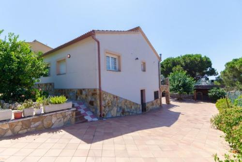 Caules Villa Sleeps 10 Pool Wifi