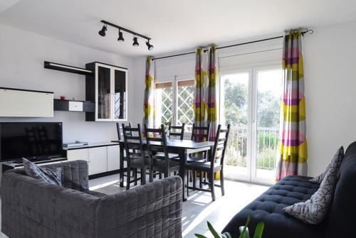 Lloret De Mar Villa Sleeps 12 Pool Wifi