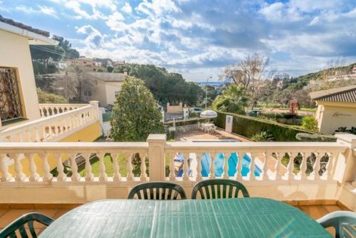 Lloret De Mar Villa Sleeps 6 Pool Wifi