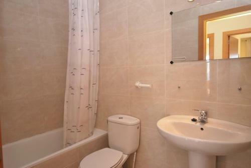 Lloret De Mar Villa Sleeps 8 Pool Air Con Wifi