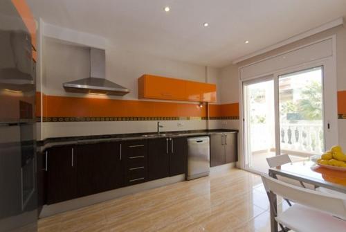 Lloret De Mar Villa Sleeps 18 Pool Wifi