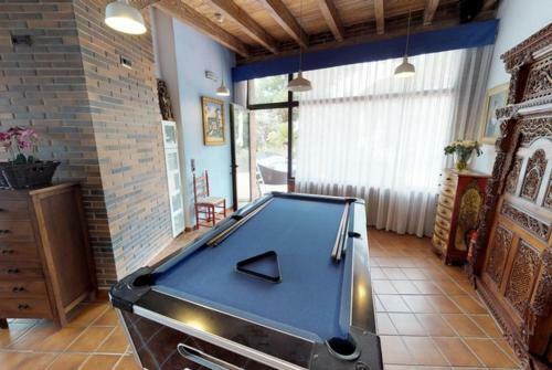 Lloret De Mar Villa Sleeps 10 Pool Air Con Wifi