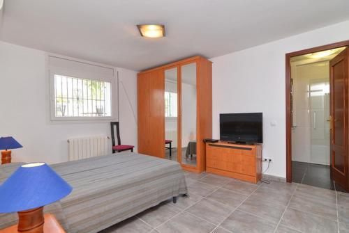 Lloret de Mar Villa Sleeps 10 Pool Air Con Wifi