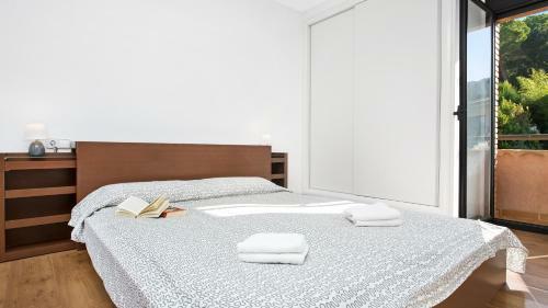 Lloret De Mar Villa Sleeps 8