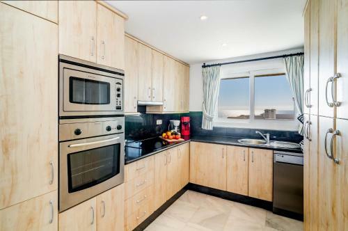 Apartamento Mdm- Beachfront Penthouse In Marbella