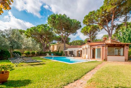 Sant Antoni De Calonge Villa Sleeps 6 Pool Wifi