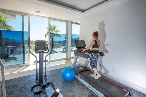 Kalkan Villa Sleeps 8 Pool Air Con Wifi
