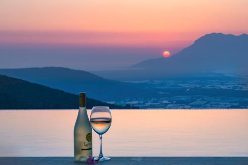 Kalkan Villa Sleeps 8 Pool Air Con Wifi