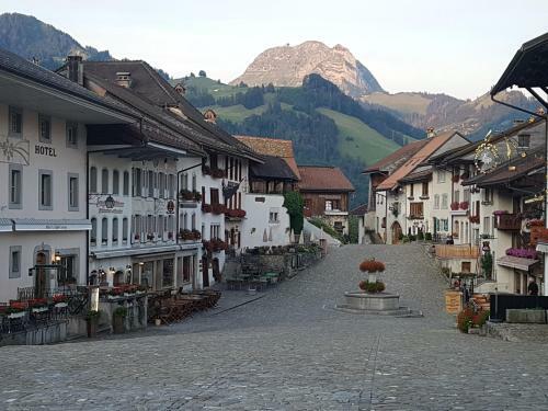 Hostal Au Soleil De Gruy�res Chez Chantal