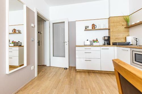 Apartment Oper - Contactless Check In
