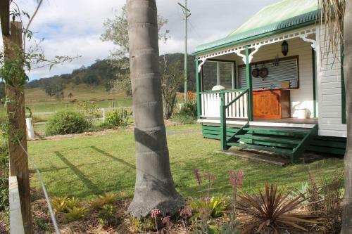 Hostal The Dollhouse Cottage
